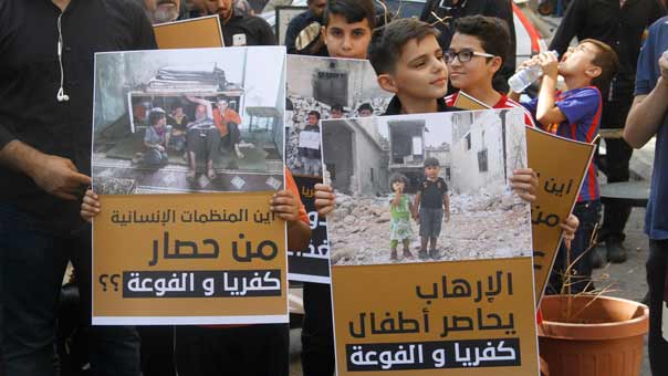 احتفال تضامني مع اهالي كفريا والفوعا ونبل والزهراء قرب مجمع القائم (ع): لضرورة اقتلاع الارهاب وانقاذ الاطفال