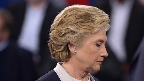 &rsquo;ويكيليس&rsquo; يسرب رسالة خطيرة قد تهدد مستقبل كلينتون في السباق الرئاسي