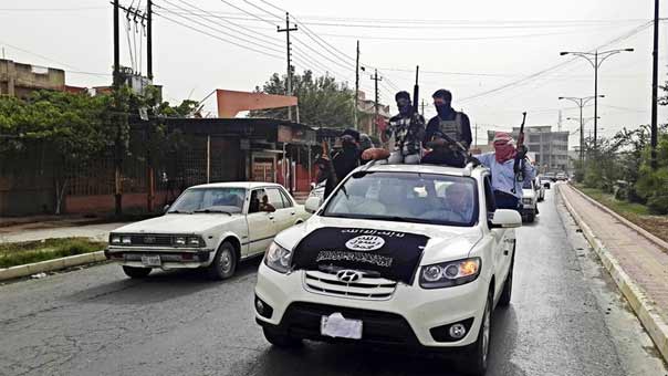 اتفاق أمريكي سعودي يتيح لـ&rsquo;داعش&rsquo; إخراج مسلحيه من الموصل وإرسالهم إلى سوريا