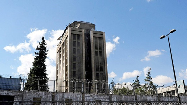 قصف عنيف يستهدف السفارة الروسية في دمشق