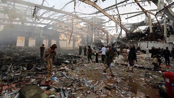 نشطاء بحرينيون يطالبون بمحاكمة السعودية وتصنيفها كـ&rsquo;مجرم حرب&rsquo; بعد جريمة صنعاء