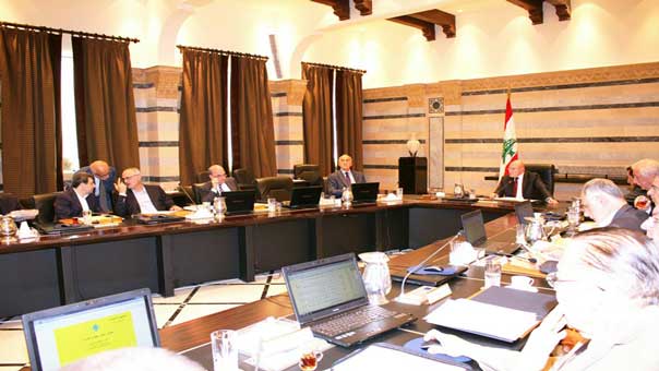 الحكومة وافقت على الافراج عن مخصصات الأموال السرية للجيش وقوى الامن