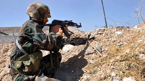 الجيش السوري يستهدف &rsquo;داعش&rsquo; في حمص ودير الزور ودرعا.. ومجاهدو المقاومة يقصفون &rsquo;النصرة&rsquo; في جرود عرسال