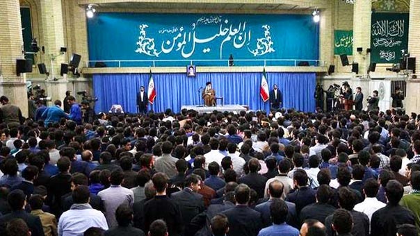 الإمام الخامنئي: الدعوات الغربية لانضمام ايران لـ&rsquo;الاسرة الدولية&rsquo; اعادة تدوير لثقافة التبعية