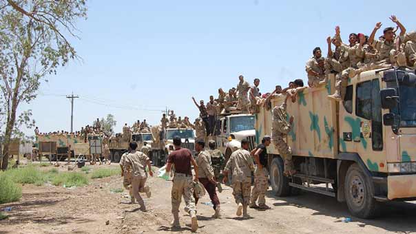 الحشد الشعبي يواصل عملياته ضد &rsquo;داعش&rsquo; جنوب غرب الموصل.. وأول طائرة عسكرية عراقية تحط في &rsquo;القيارة&rsquo;