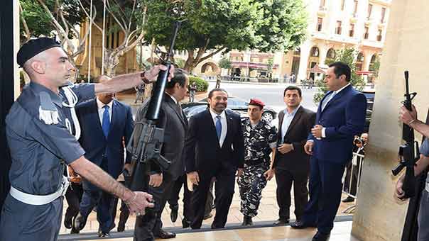 الحريري ينهي استشاراته في ساحة النجمة: أجواءٌ إيجابية وإجماعٌ على مطلب حكومة وفاق وطني