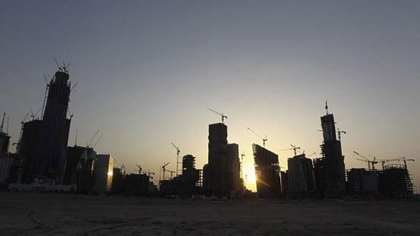 التقشف يدفع الرياض لإلغاء مشاريع بـ266 مليار دولار