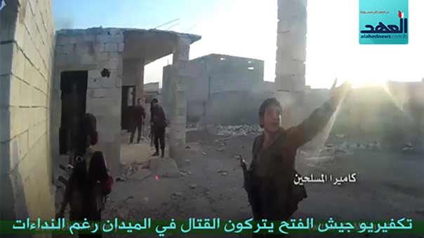 بالفيديو: &rsquo;جيش الفتح&rsquo; يترك ميدان القتال رغم نداءات الاستغاثة من جرحاهم