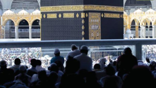 مصر الأولى وإيران الخامسة بعدد المعتمرين في 10 أعوام