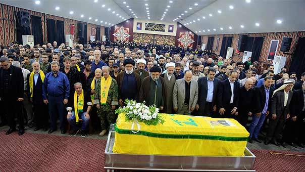 حزب الله وجمهور المقاومة شيعا الشهيدين عباس أحمد زعتر وأحمد علي فخر الدين الى مثواهما الاخير