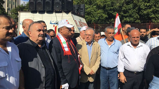 اعتصام لاتحاد النقل البري أمام وزارة الداخلية.. وتأكيد على استمرار التحرك