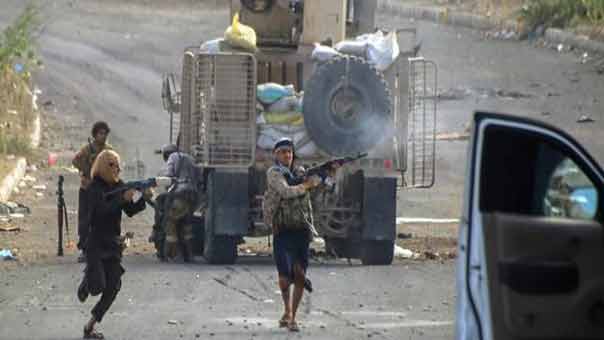 مدفعية الجيش اليمني واللجان تدك تجمعات السعودية في عسير.. ومجزرة بغارة في الحديدة