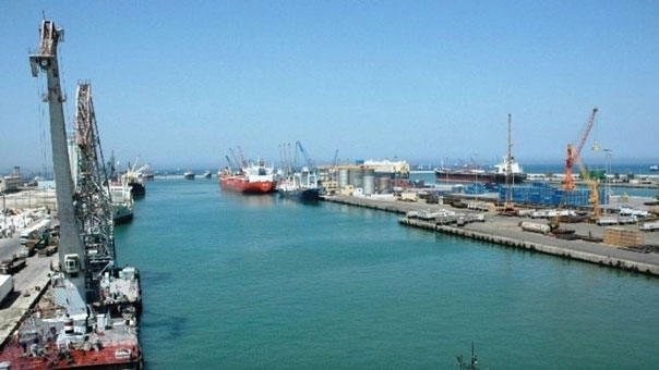 بوتين يوعز بتوقيع اتفاقية لتوسيع قاعدة طرطوس العسكرية في سوريا