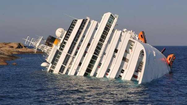 30 قتيلاً في غرق سفينة فريق لكرة القدم غرب أوغندا