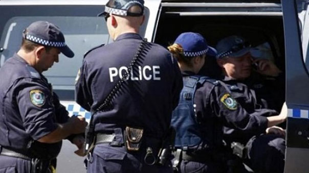 الشرطة الأسترالية تعتقل رجلاً هدد باستهداف احتفالات رأس السنة
