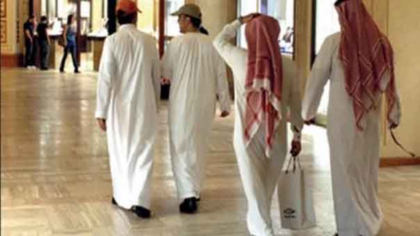 سعوديون يخفون جنسياتهم للاستفادة من الخدمات المقدمة للبدون