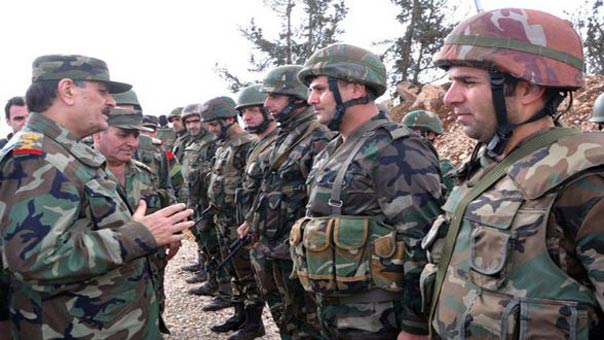 العماد الفريج يقوم بجولة ميدانية على مواقع ونقاط عسكرية للجيش السوري في درعا