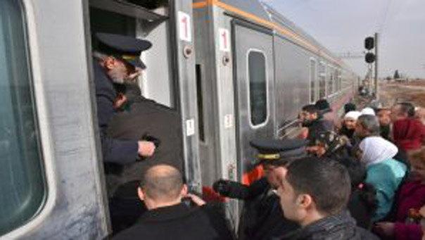 انطلاق أول رحلة قطار من شرق حلب إلى غربها بعد توقف دام أكثر من أربع سنوات