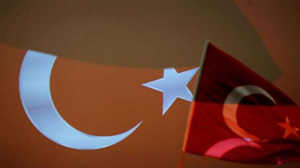  تصاعد حدة التوتر بين أنقرة وأمستردام.. تركيا تعلن تعليق العلاقات الدبلوماسية