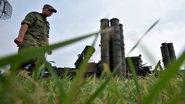 وزير الدفاع الروسي يكشف عن صفقة صواريخ هامة بحثها بوتين وأردوغان