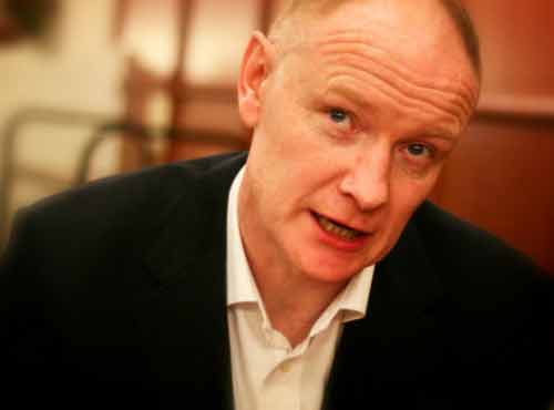 براين دولي: صورة البحرين تضررت من واقع سجونها