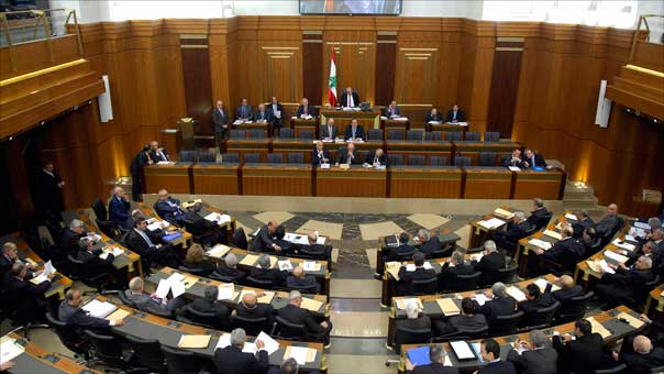 الرئيس بري رفع جلسة مساءلة الحكومة إلى الرابعة من بعد ظهر الجمعة