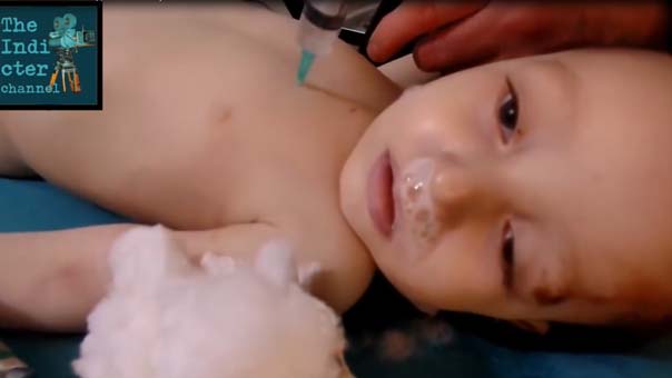 أطباء سويديون: أصحاب &rsquo;الخوذ البيضاء&rsquo; قتلوا الأطفال السوريين عمداً قبل تصويرهم في تمثيلية الكيميائي