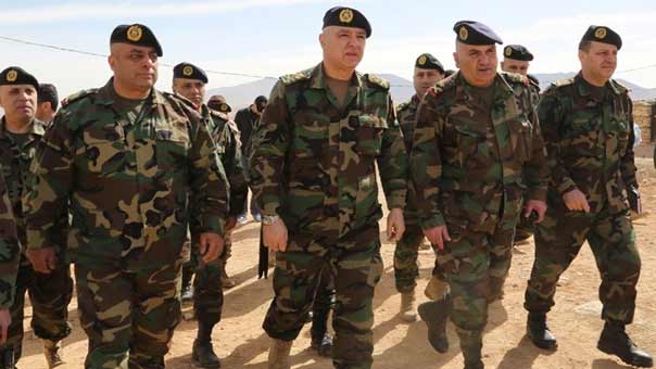 قائد الجيش تفقد الوحدات في عرسال: الوضع على الحدود تحت السيطرة