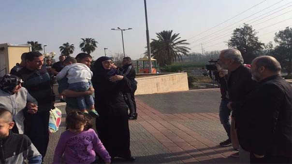 لينا الجربوني.. أقدم أسيرة فلسطينية إلى الحرية بعد 15 عامًا من الاعتقال في سجون الاحتلال الصهيوني