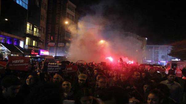 المعارضة التركية غاضبة والاتحاد الاوروبي يطلب تحقيقًا في الاستفتاء