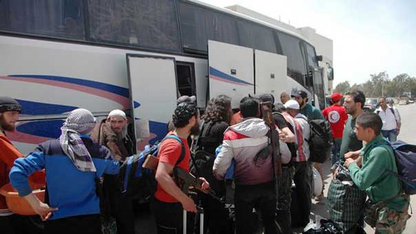 خروج الدفعة السابعة من مسلحي حي الوعر في حمص إلى إدلب