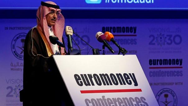 هشاشة اقتصاد السعودية تدفع المالية لسد العجز من احتياطاتها النقدية

