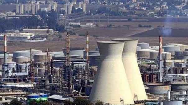 موقع ’nrg’ الصهيوني: تلوث الهواء في حيفا ازداد بسبب نقص في مادة الأمونيا على خلفية تهديدات السيد نصر الله