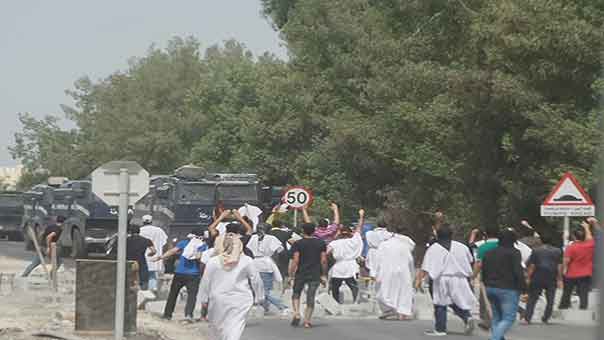 ارتقاء شهيد دفاعًا عن آية الله قاسم بعد مهاجمة قوات النظام البحريني  ساحة الفداء في الدراز