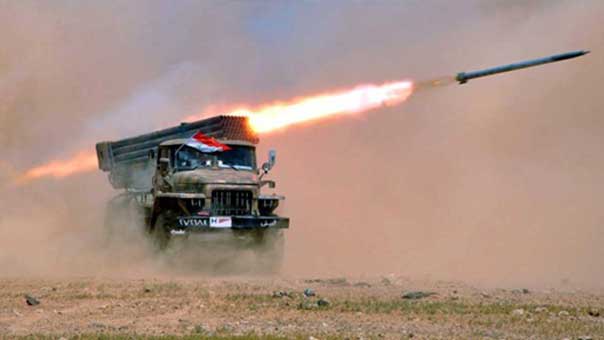 سلاح الجو السوري يستهدف تجمعات &rsquo;داعش&rsquo; في دير الزور.. و&rsquo;الحر&rsquo; ينعي 13 من مسلحيه