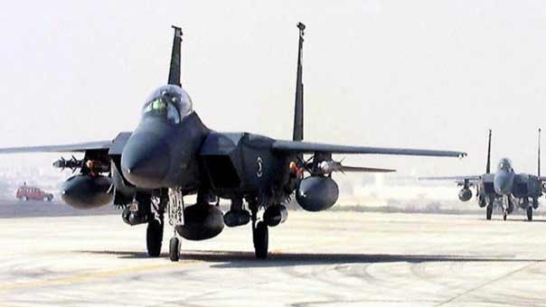 قطر تشتري مقاتلات F15 بـ12 مليار دولار.. وسفينتان أمريكيتان تصلان الدوحة