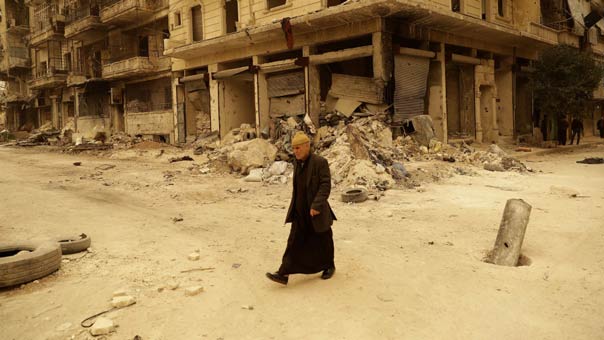 ضحايا اعتداءات الإرهابيين في حلب يتخطّون العشرة آلاف شهيد