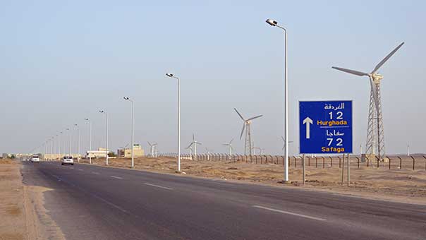  مقتل اجنبيين اثنين  طعنا في منتجع سياحي بالغردقة في مصر