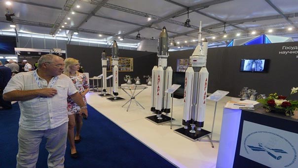 معرض &rsquo;ماكس&rsquo; الدولي للطيران والفضاء في ضواحي موسكو يعرض أهم الطائرات العسكرية والمدنية