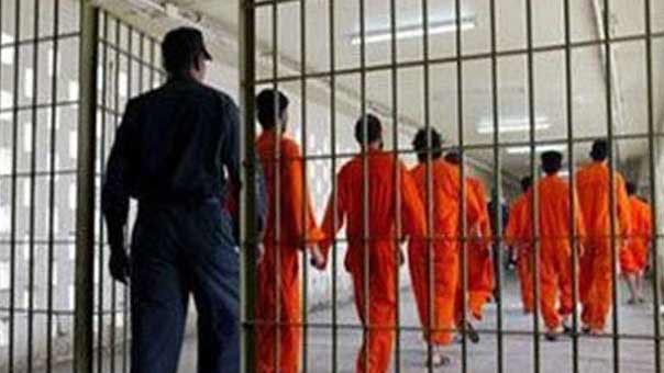 نائب عراقي يحذّر من تهريب آلاف الدواعش المسجونين وتنظيمهم لمهاجمة بغداد