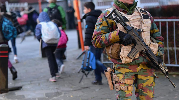 الإنتربول الدولي يحذّر: 173 &rsquo;داعشيا&rsquo; يهددون أوروبا