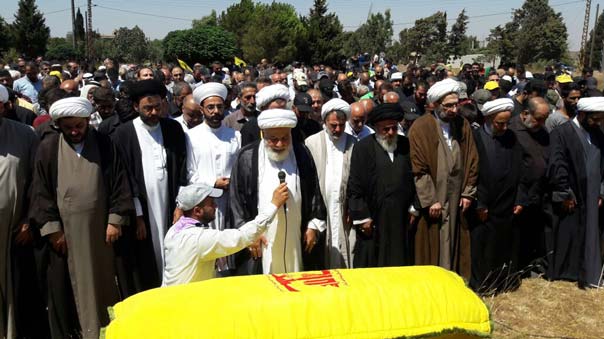 حزب الله شيّع المجاهد علي عبيد في بلدة قرحا العكارية