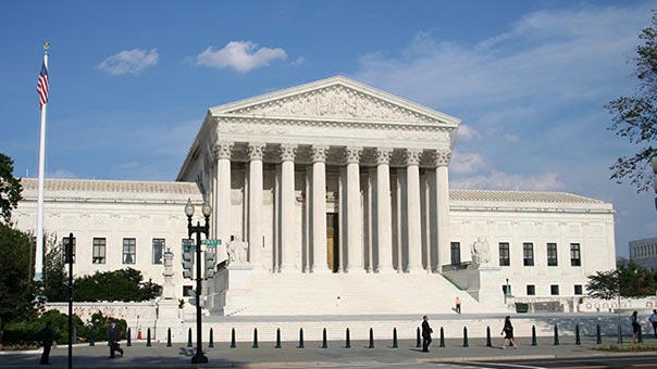 محكمة أمريكية تلغي حكم إدانة حارس متهم بقتل 14 عراقيا