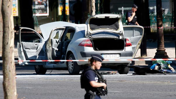 اعتقال منفذ عملية الدهس بضواحي باريس