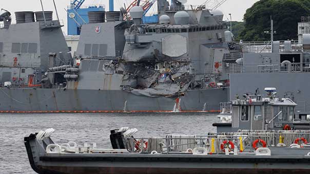 أشلاء بشرية في مقصورات مدمرة أميركية غارقة