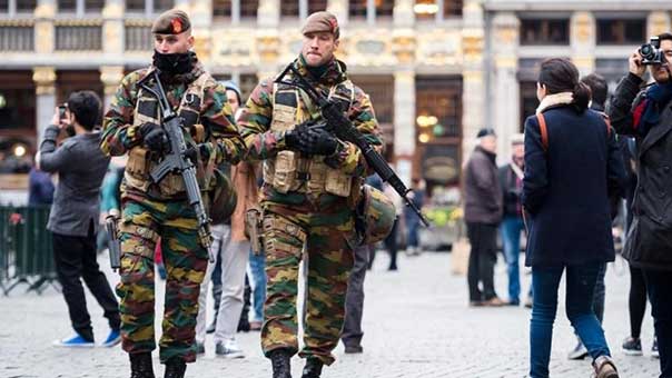  بلجيكا.. مقتل منفذ الهجوم على عسكريين وسط بروكسل والسلطات تصنفه عملا إرهابيا