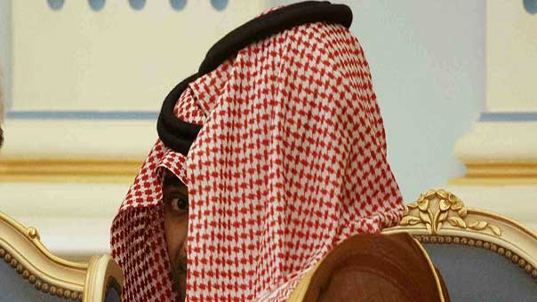 أمير سعودي يزور الأراضي المحتلة ويلتقي مسؤولين صهاينة