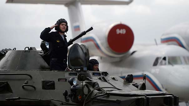 روسيا تطور أسلحة كهرومغناطيسية قادرة على &rsquo;شل&rsquo; آليات العدو وتحويلها إلى خردة