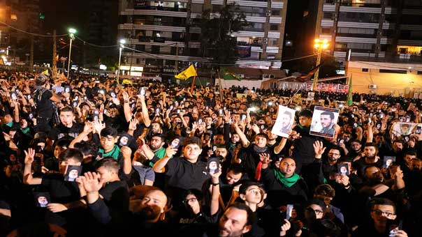 آلاف عشاق الولاية لبّوا نداء الامين على الدماء في باحة عاشوراء