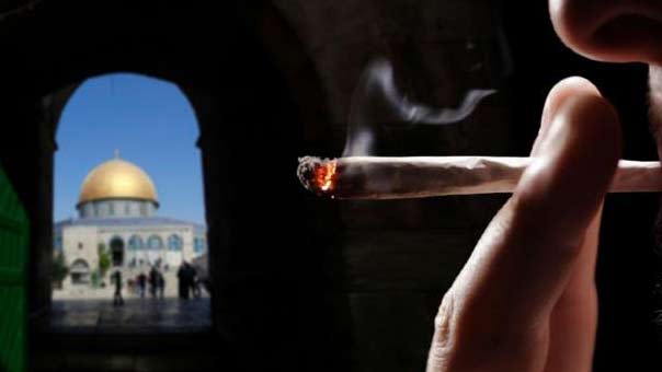 المخدرات.. سلاحٌ صهيونيٌ لتدمير شباب القدس وتغريبهم عن قضيتهم الوطنية